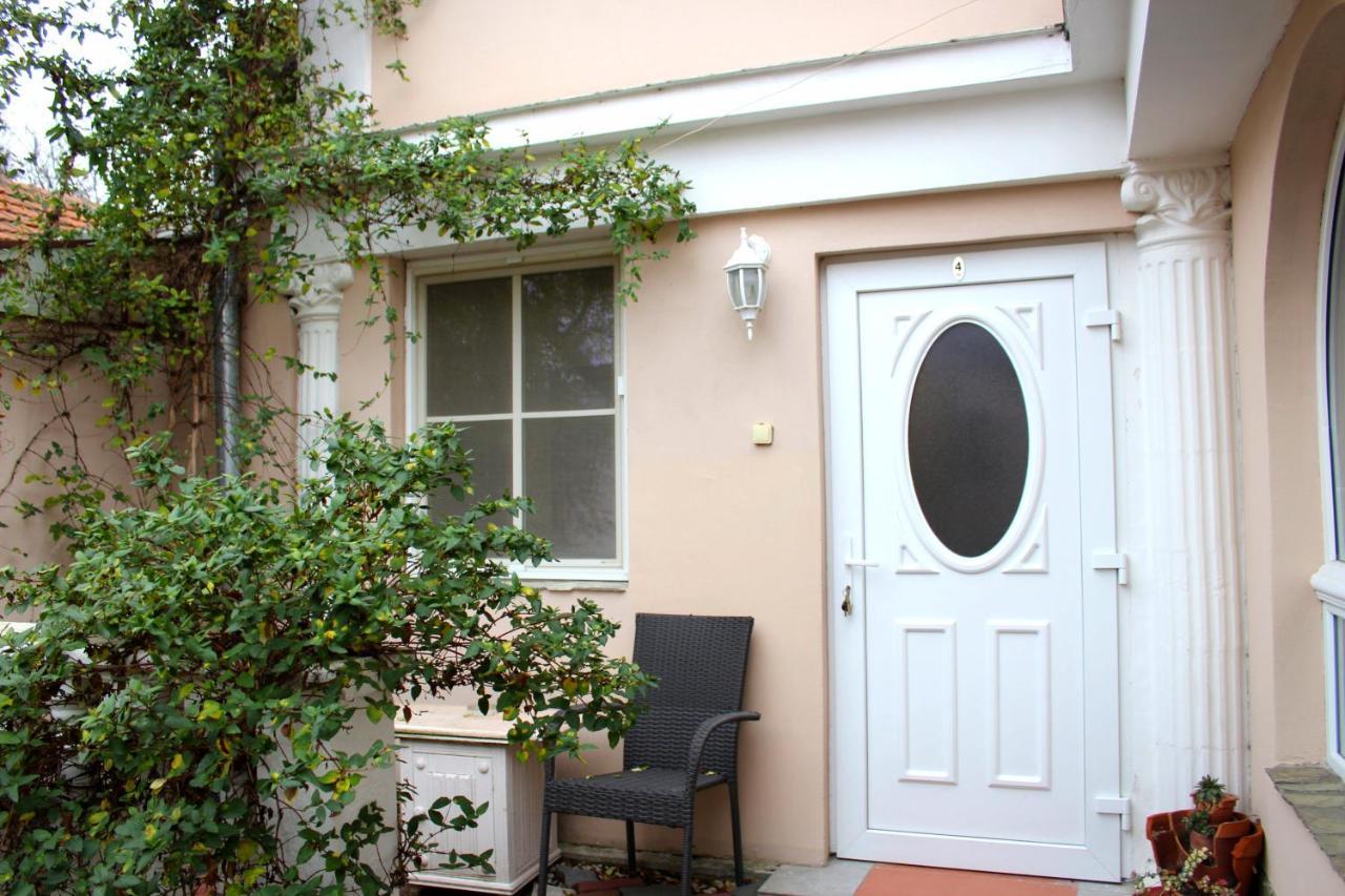 Yox Apartment 4 ออราแด ภายนอก รูปภาพ